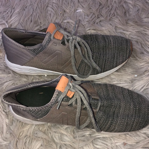 New Balance Tennis Shoes - Picture 1 of 3